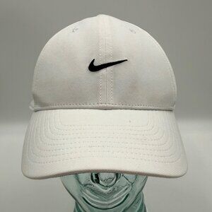 Nike Dri-Fit Club Cap White Snapback Hat Size L/XL Black Swoosh Logo Adjustable